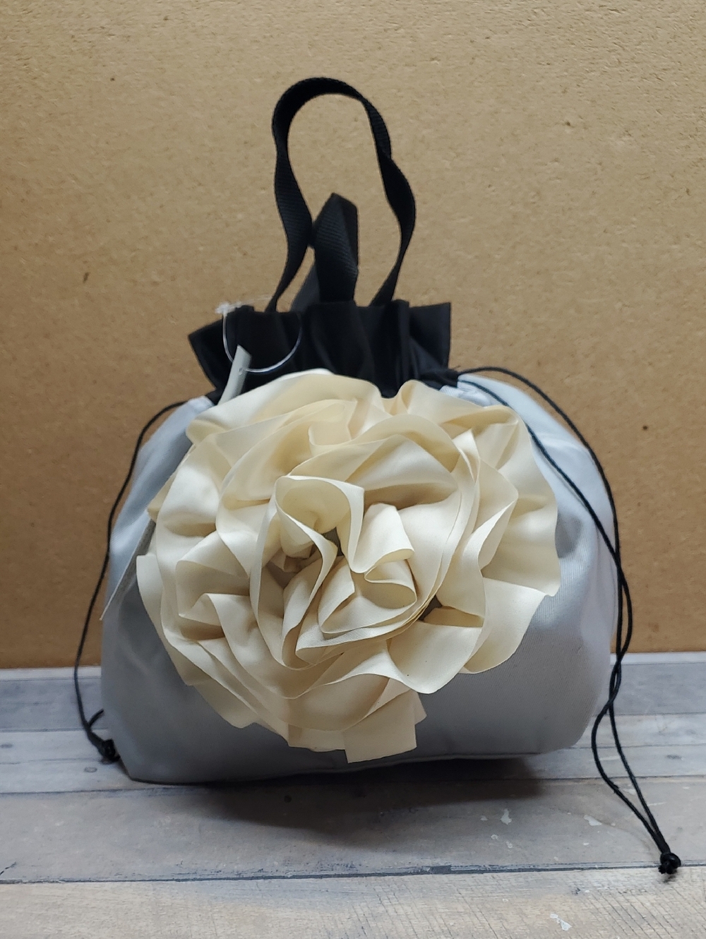 Citti Elegant Ivory Flower Drawstring Women’s Bag NWT